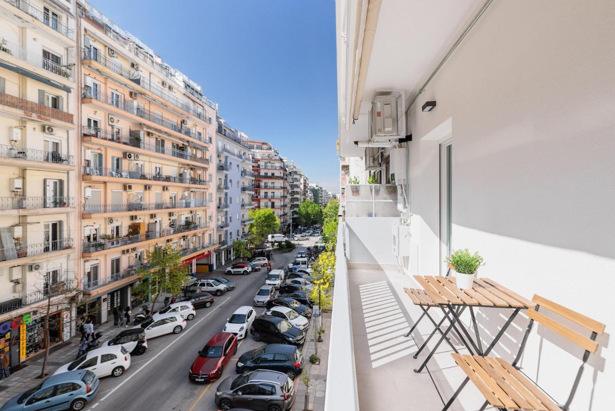 Apartment Armonia-city Center #skgbnb